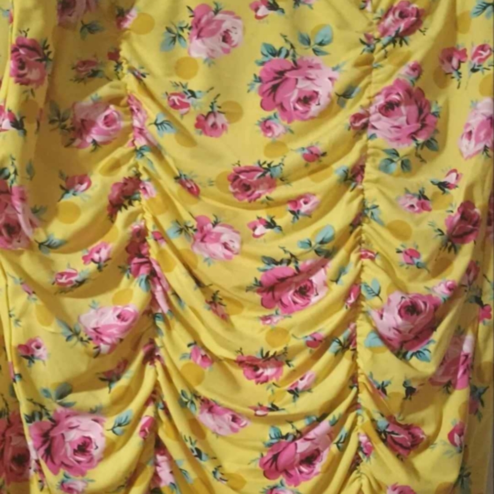 Torrid Betsey Johnson Yellow Floral Skirt And Shrug Sz 1 And Sz 1 Pink Blouse - Picture 4 of 8